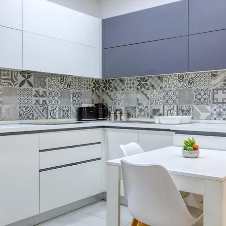 Apartment Modern Maisonette, Steps From Valletta & Views!