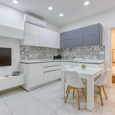 Modern Maisonette, Steps From Valletta & Views! *