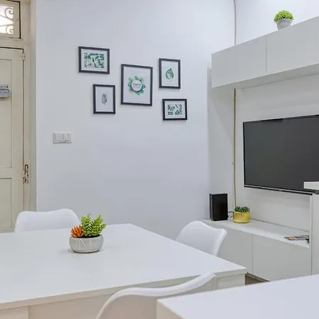 Modern Maisonette, Steps From Valletta & Views! Apartment Il-Furjana