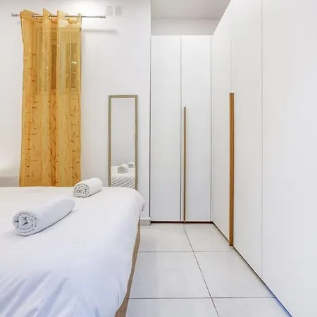 Modern Maisonette, Steps From Valletta & Views! * Il-Furjana