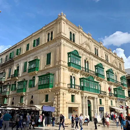 Apartamento Modern Maisonette, Steps From Valletta & Views! Floriana